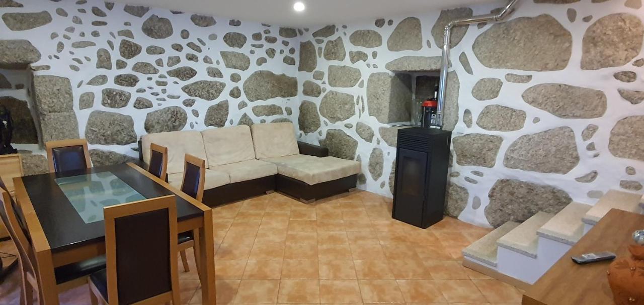 Villa Quinta Da Tormenta -14 Pessoas- Cabeceiras De Basto 2 Casas E Piscina Privada Exterior foto
